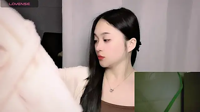 woaiqinqin online show from February 14, 2026, 3:56 pm