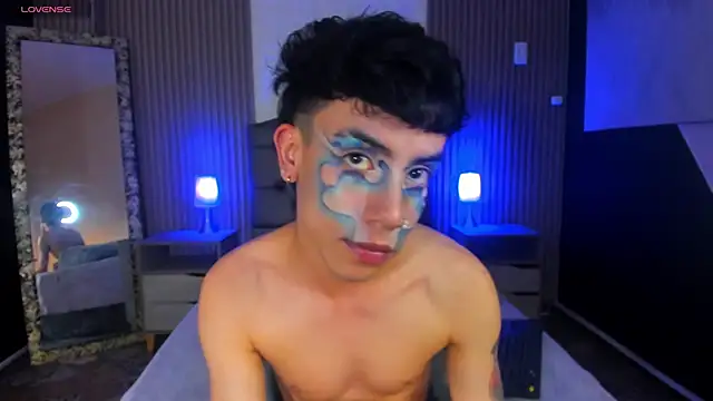 Snapshot of aaronjames1 chatting on September 12, 2025, 9:03 pm aaronjames1 online show from September 12, 2025, 9:03 pm