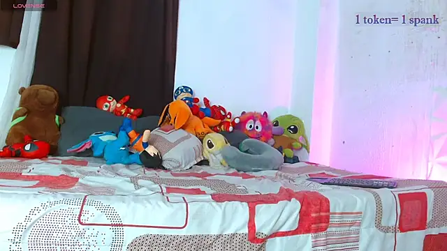 Snapshot of aaronjames1 chatting on December 2, 2025, 10:11 pm aaronjames1 online show from December 2, 2025, 10:11 pm