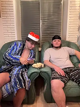 Snapshot of desiredude9 chatting on December 14, 2025, 3:39 pm desiredude9 online show from December 14, 2025, 3:39 pm