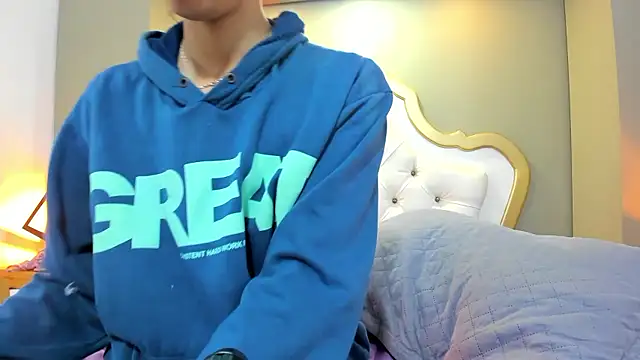 Snapshot of AteneaGreyy chatting on November 30, 2025, 1:17 am AteneaGreyy online show from November 30, 2025, 1:17 am