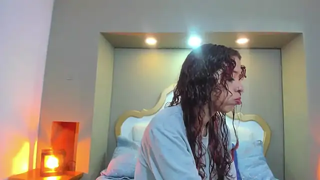 Snapshot of AteneaGreyy chatting on November 7, 2025, 11:59 am AteneaGreyy online show from November 7, 2025, 11:59 am