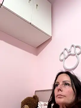 Snapshot of nightingale27 chatting on November 16, 2025, 9:41 pm nightingale27 online show from November 16, 2025, 9:41 pm