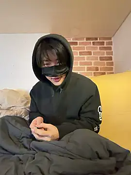 honeybottle online show from February 10, 2026, 2:16 pm