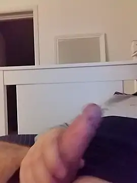 NewJoiner online show from October 11, 2025, 9:49 pm