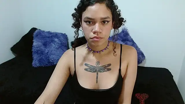 Snapshot of Canela_s1 chatting on November 20, 2025, 8:53 pm Canela s1 online show from November 20, 2025, 8:53 pm