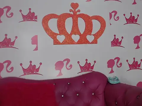 Snapshot of bby_schoolgirl chatting on October 21, 2025, 2:49 pm bby schoolgirl online show from October 21, 2025, 2:49 pm