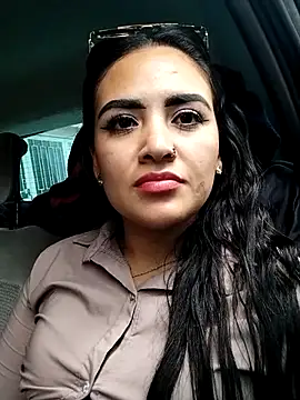 Snapshot of MAYE__13 chatting on May 28, 2026, 6:58 pm MAYE 13 online show from May 28, 2026, 6:58 pm