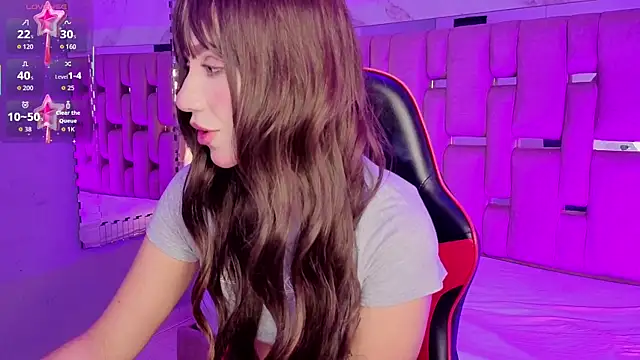 ZharaLux online show from November 13, 2025, 12:53 pm