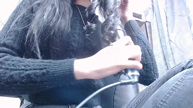 scarlett vonrose online show from September 19, 2025, 8:35 pm