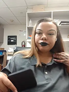 princessteeeeaaaa online show from October 7, 2025, 5:30 am