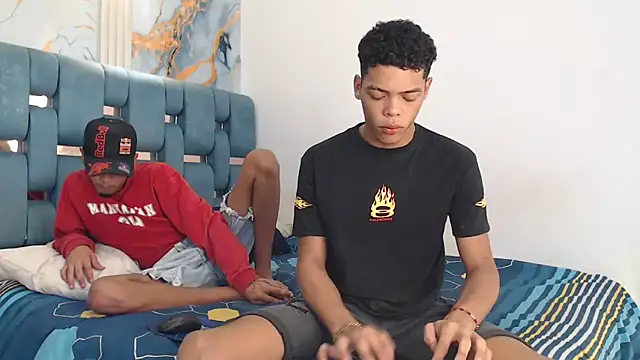 PRETTY FEM online show from February 21, 2026, 1:40 am