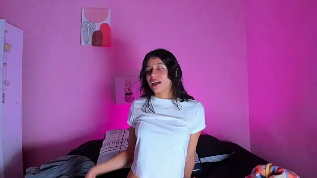 Snapshot of Georgina_Ferri_ chatting on November 1, 2025, 5:18 pm Georgina Ferri online show from November 1, 2025, 5:18 pm