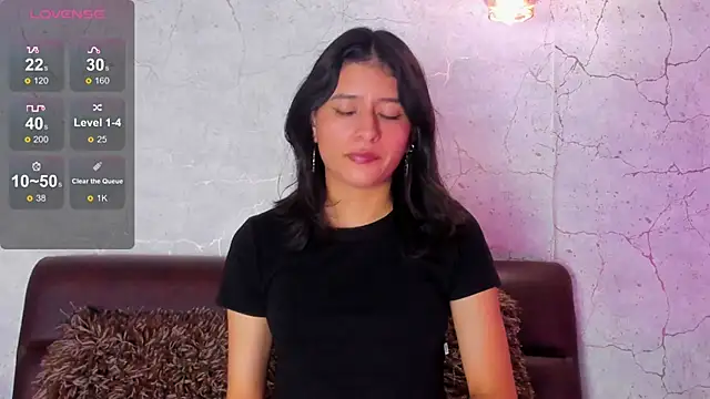 Snapshot of Georgina_Ferri_ chatting on October 21, 2025, 5:12 pm Georgina Ferri online show from October 21, 2025, 5:12 pm