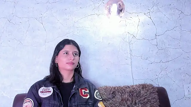 Snapshot of Georgina_Ferri_ chatting on October 18, 2025, 5:15 pm Georgina Ferri online show from October 18, 2025, 5:15 pm