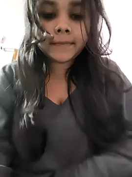 Snapshot of Aaradhya_Sharma chatting on February 5, 2026, 11:00 pm Aaradhya Sharma online show from February 5, 2026, 11:00 pm