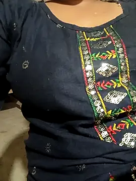 Snapshot of Aaradhya_Sharma chatting on November 29, 2025, 8:58 am Aaradhya Sharma online show from November 29, 2025, 8:58 am