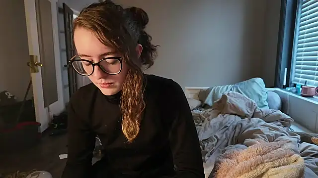 knottybunny online show from November 8, 2025, 9:07 pm