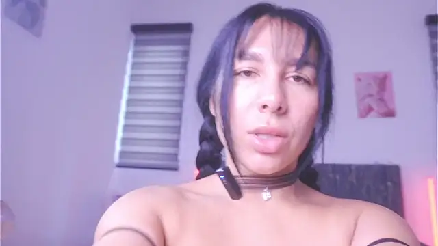 Snapshot of greciadom555 chatting on March 24, 2026, 9:15 pm greciadom555 online show from March 24, 2026, 9:15 pm