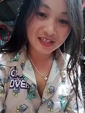 lusy-bae online show from September 17, 2025, 2:08 pm