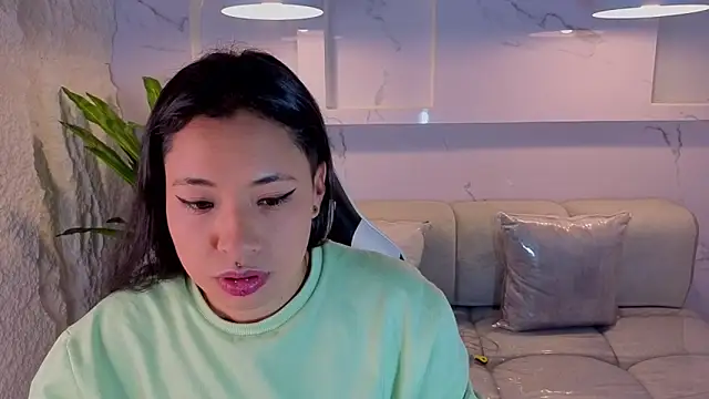 Snapshot of Hollypeyton_Tp chatting on September 8, 2025, 7:57 pm Hollypeyton Tp online show from September 8, 2025, 7:57 pm