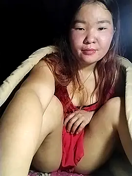lylylove online show from May 4, 2026, 10:29 am