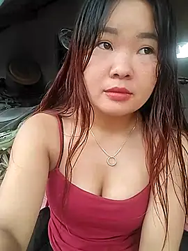 Snapshot of lylylove chatting on July 16, 2026, 11:57 pm lylylove online show from July 16, 2026, 11:57 pm