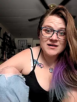 Jessieb902020 online show from February 4, 2026, 8:04 pm