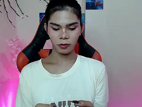 Snapshot of dianne_swift chatting on November 5, 2025, 12:41 pm dianne swift online show from November 5, 2025, 12:41 pm