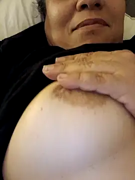 NenaMami74 online show from November 21, 2025, 3:38 am