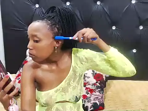 AppleAss02 online show from October 10, 2025, 7:04 pm