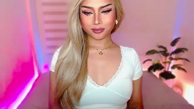 MissRumi Hunter online show from May 3, 2026, 6:33 pm