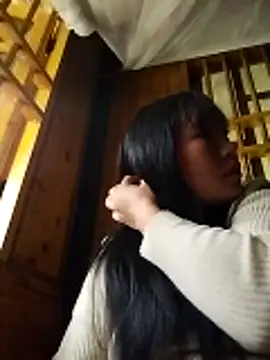 miss-su online show from November 16, 2025, 1:21 am