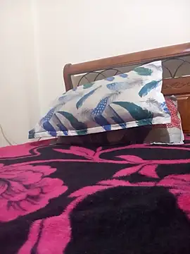 Snapshot of Dirtymorrocainbabe chatting on October 8, 2025, 3:35 pm Dirtymorrocainbabe online show from October 8, 2025, 3:35 pm