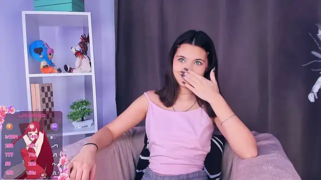 Snapshot of FunnyyMonkeyy chatting on November 15, 2025, 9:02 am FunnyyMonkeyy online show from November 15, 2025, 9:02 am