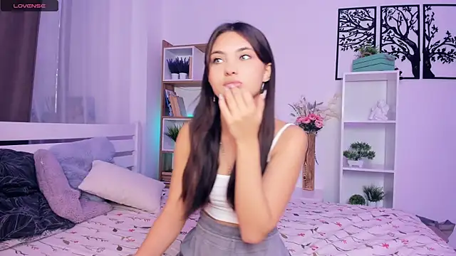 Snapshot of FunnyyMonkeyy chatting on October 18, 2025, 9:11 am FunnyyMonkeyy online show from October 18, 2025, 9:11 am