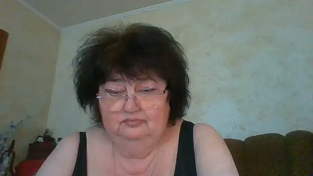 Snapshot of MilaSky5303 chatting on June 12, 2026, 2:48 pm MilaSky5303 online show from June 12, 2026, 2:48 pm