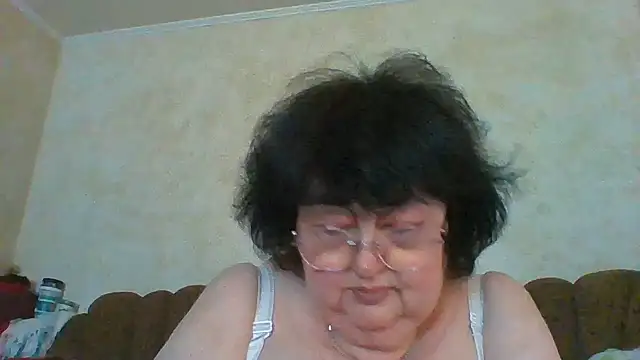 Snapshot of MilaSky5303 chatting on July 4, 2026, 1:15 pm MilaSky5303 online show from July 4, 2026, 1:15 pm