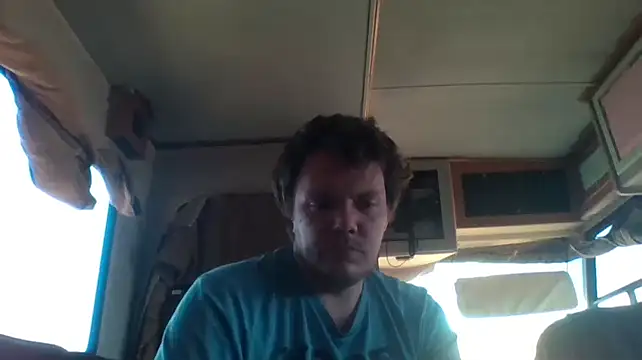 DeafGuyProud389 online show from November 7, 2025, 7:29 pm