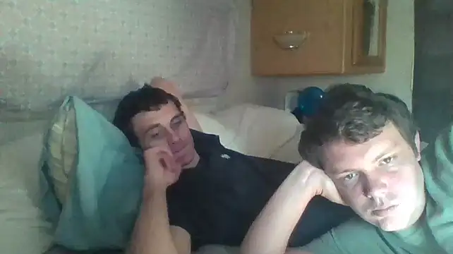 DeafGuyProud389 online show from November 10, 2025, 5:29 pm