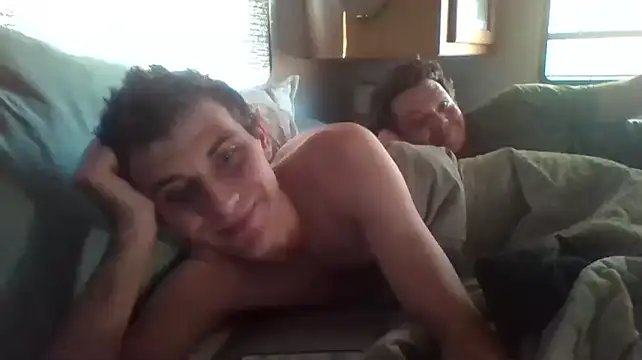 DeafGuyProud389 online show from November 9, 2025, 6:01 pm