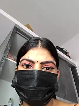 your chandni04 online show from May 9, 2026, 6:39 am