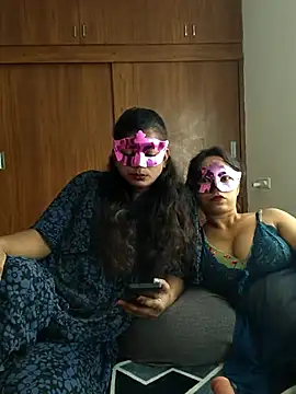 your chandni04 online show from November 10, 2025, 7:46 am