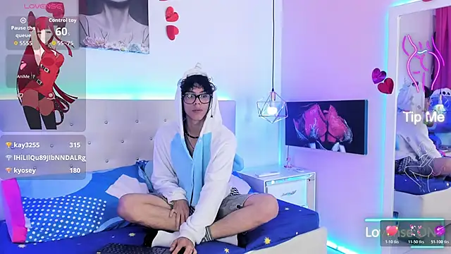 Snapshot of Thedoll_ethan7 chatting on October 31, 2025, 7:32 pm Thedoll ethan7 online show from October 31, 2025, 7:32 pm