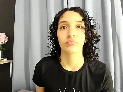 TeensNews18 online show from November 30, 2025, 11:44 am