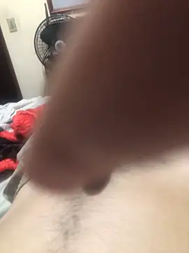 jmmm140793 online show from November 11, 2025, 11:31 pm