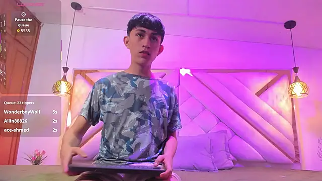 hoot boyss online show from September 20, 2025, 3:22 am