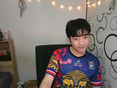 Snapshot of moaman190 chatting on October 24, 2025, 3:11 pm moaman190 online show from October 24, 2025, 3:11 pm