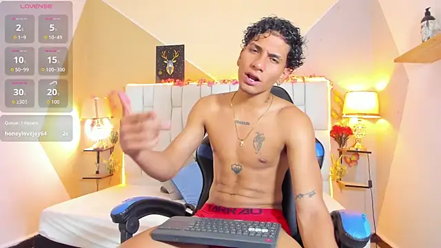 Adan Oriol online show from December 2, 2025, 3:52 am