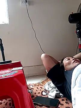 Mainay0033 online show from October 8, 2025, 5:09 am